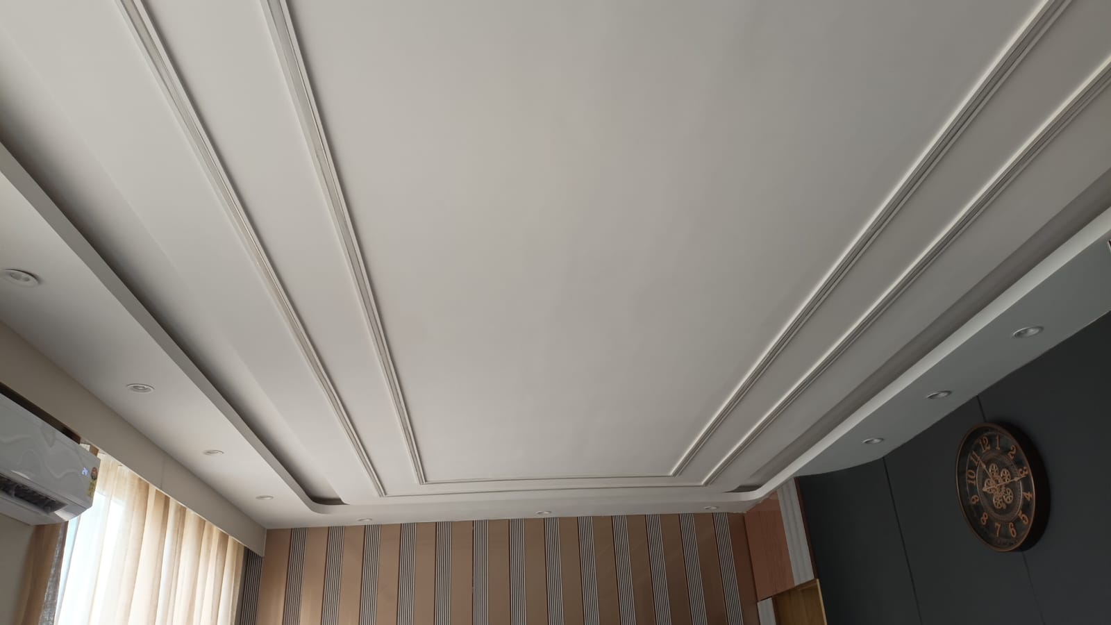 Office interior 16